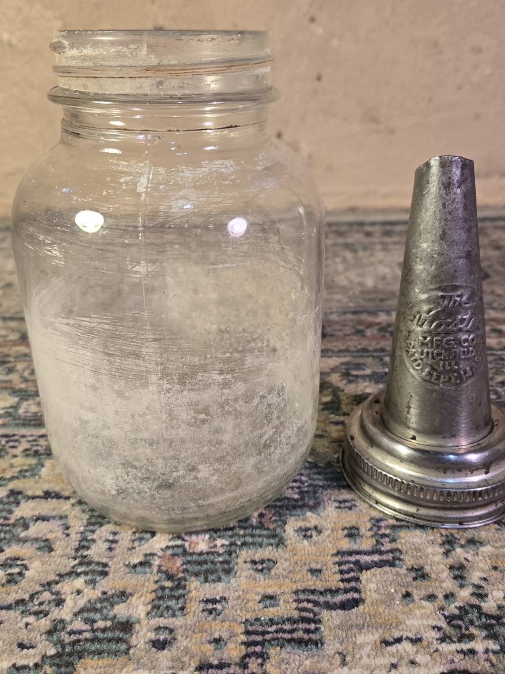 Vintage Duraglas Oil Bottle W/Metal Spout The Master Mfg Co Litchfield Ill 1926 - Picture 5 of 6